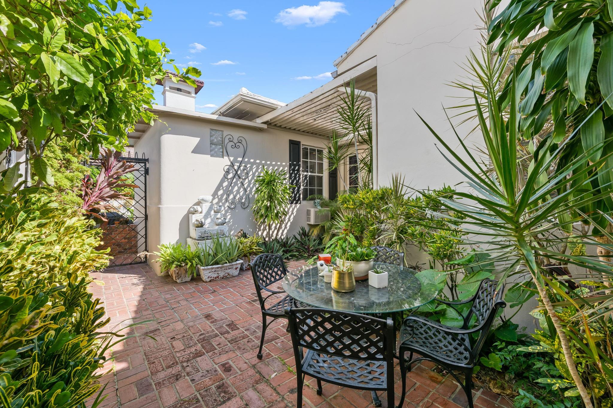 1252 N Rio Vis Blvd Fort Lauderdale, FL 33301