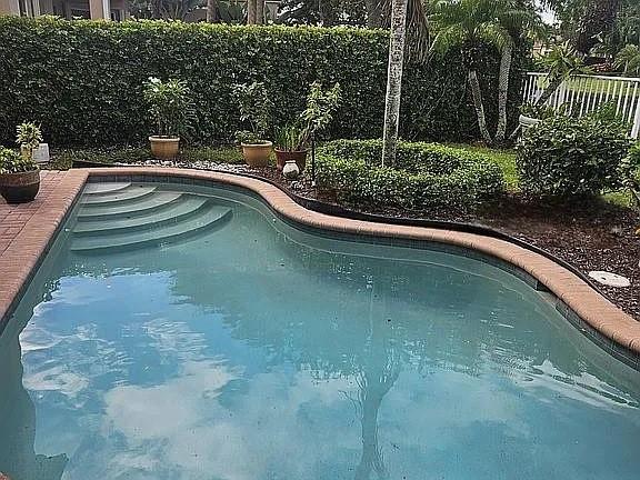 9535 E Maiden Ct Vero Beach, FL 32963