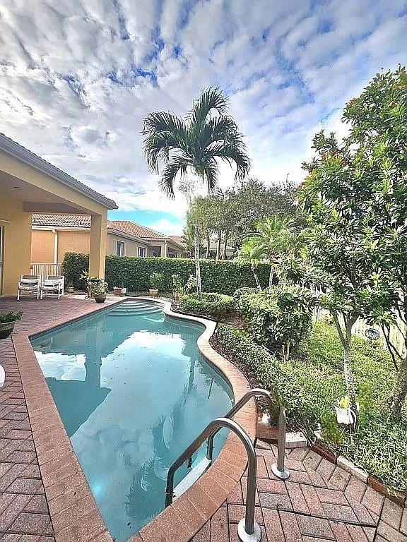 9535 E Maiden Ct Vero Beach, FL 32963