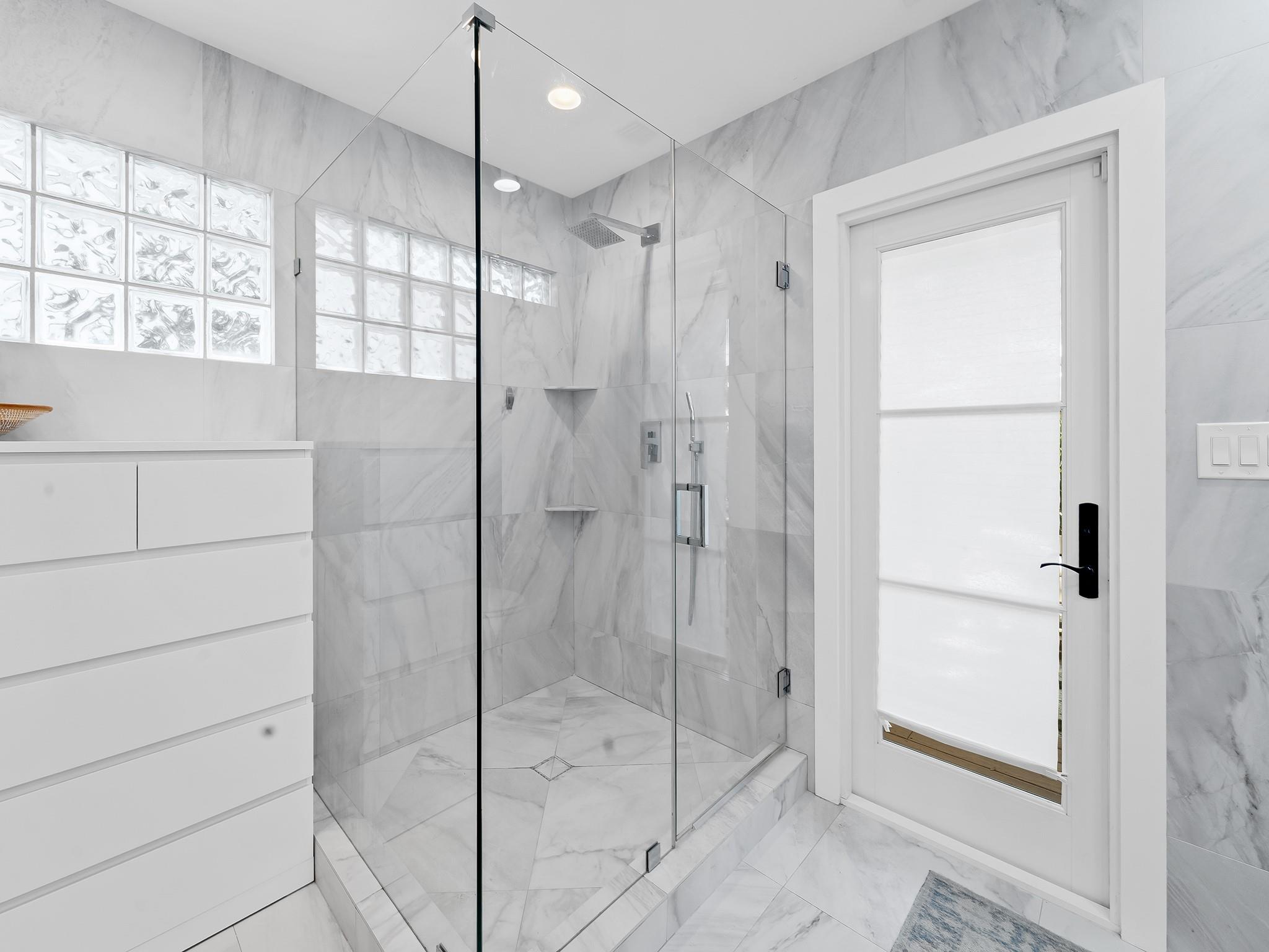 815 SE 11th Ave Fort Lauderdale, FL 33316