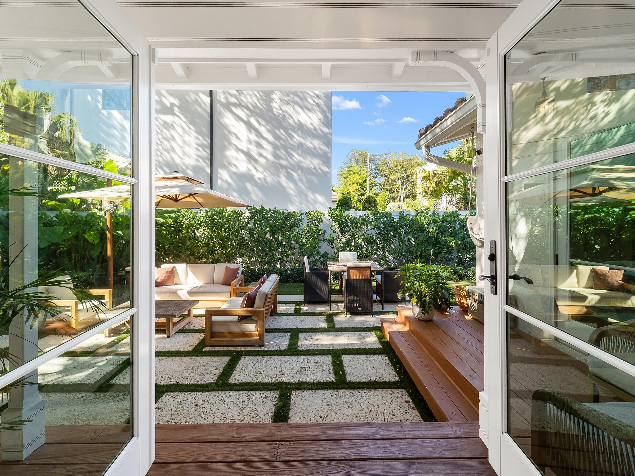 815 SE 11th Ave Fort Lauderdale, FL 33316