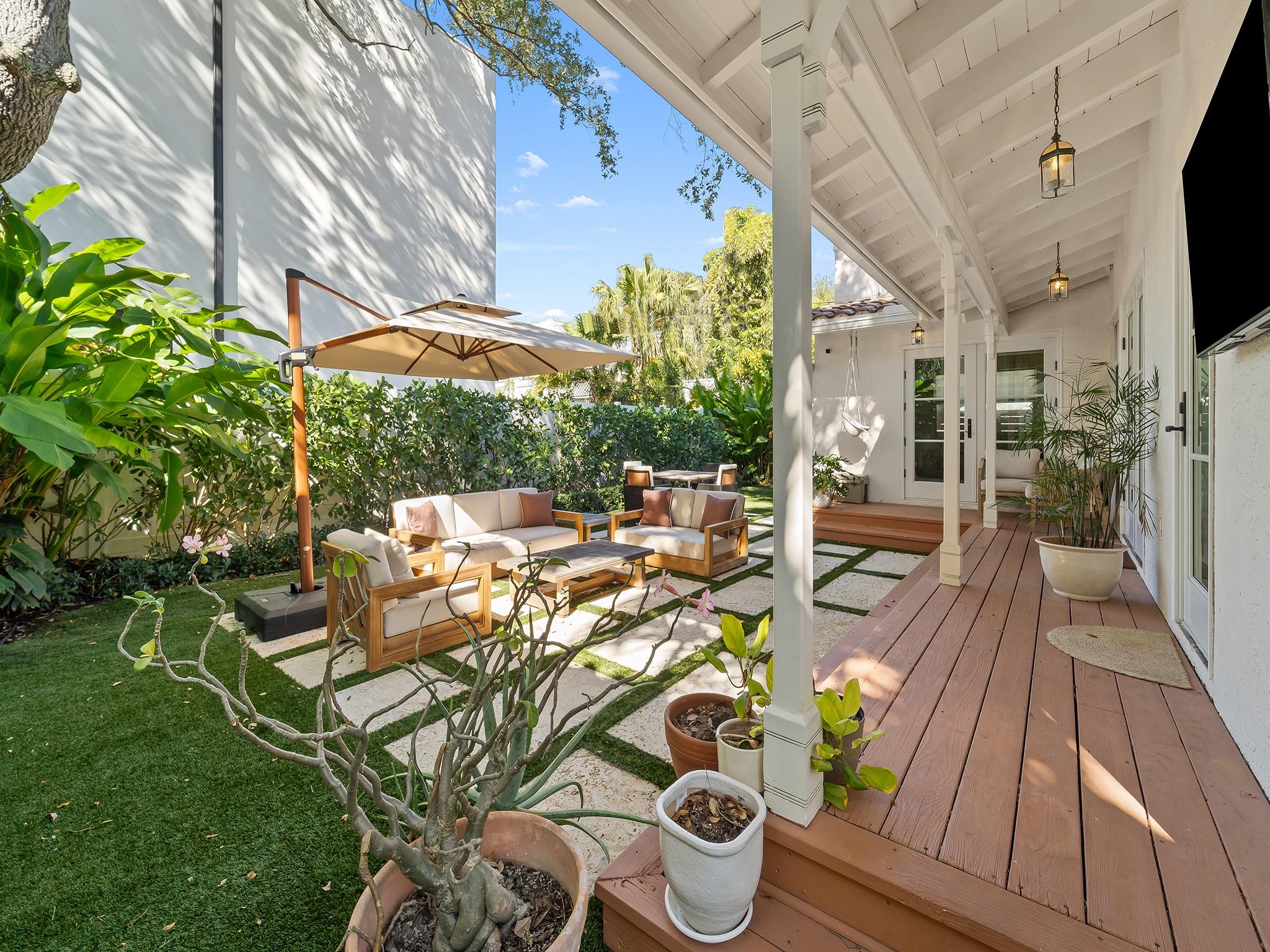 815 SE 11th Ave Fort Lauderdale, FL 33316