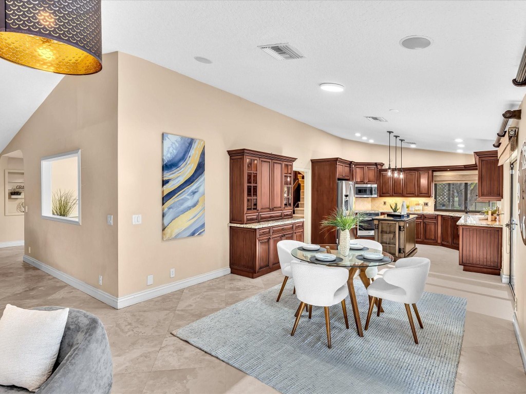 10320 NW 6th St Coral Springs, FL 33071