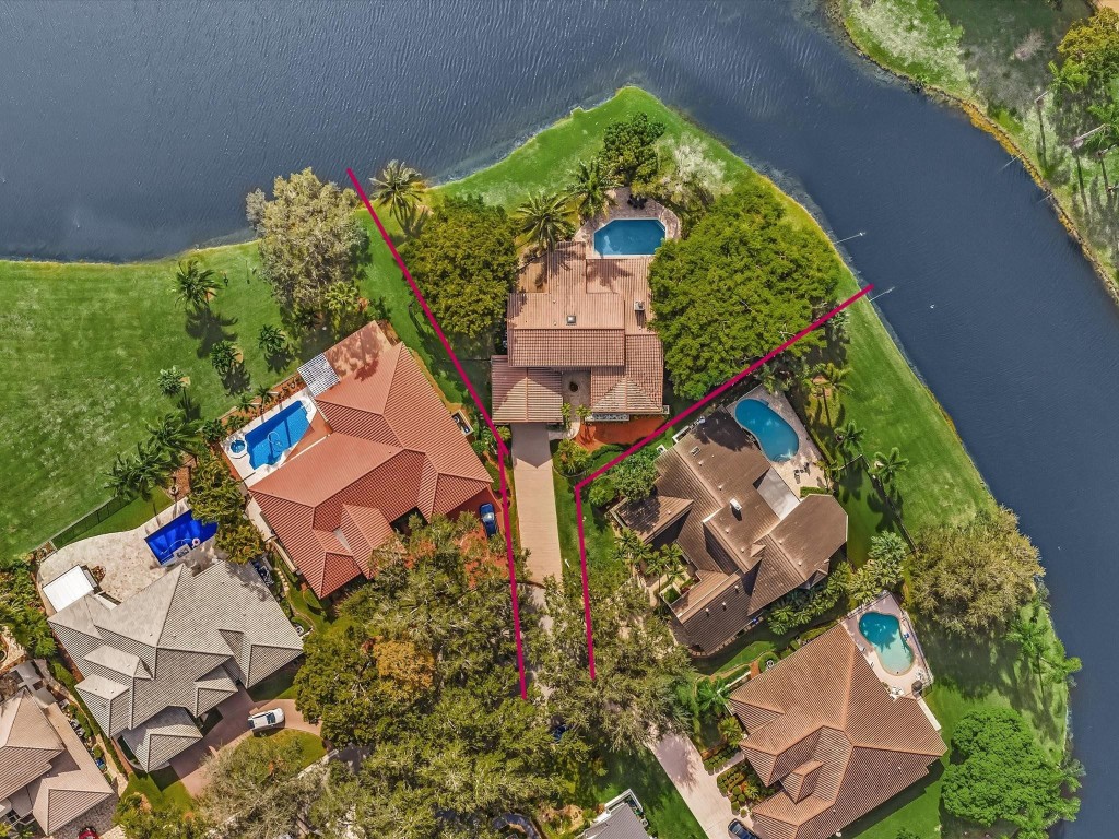 10320 NW 6th St Coral Springs, FL 33071