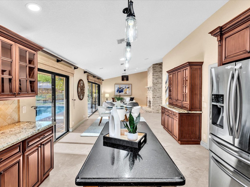 10320 NW 6th St Coral Springs, FL 33071