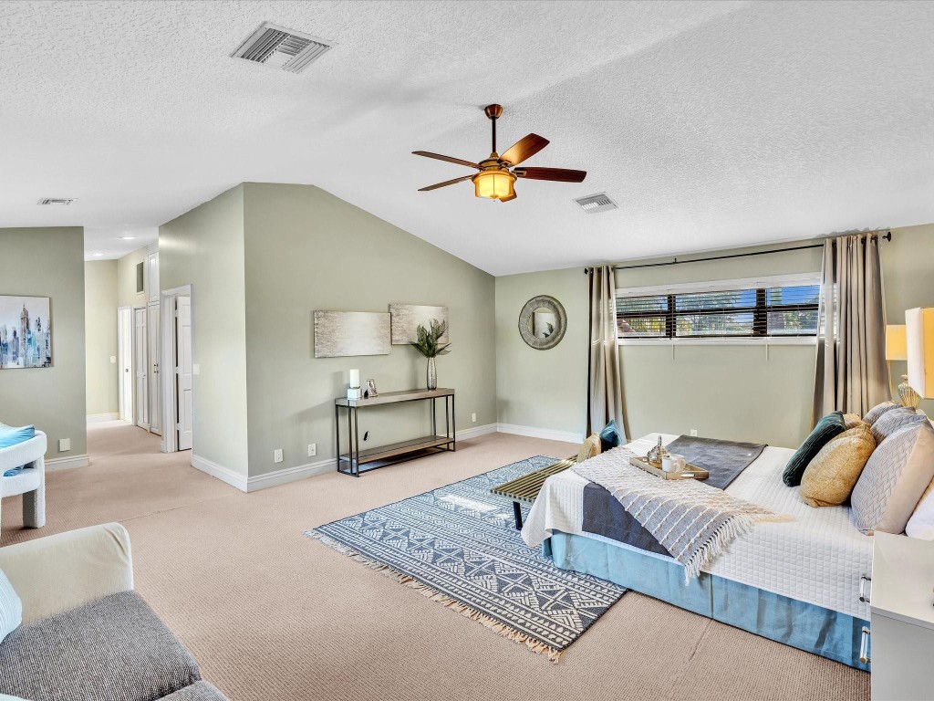 10320 NW 6th St Coral Springs, FL 33071