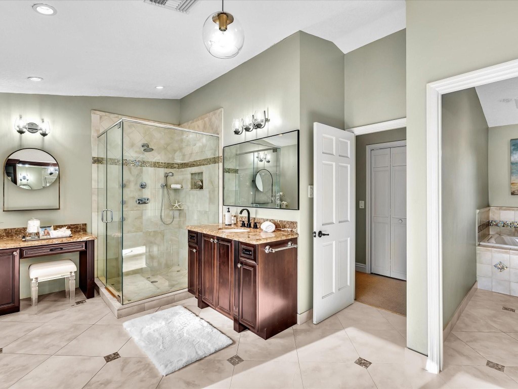 10320 NW 6th St Coral Springs, FL 33071