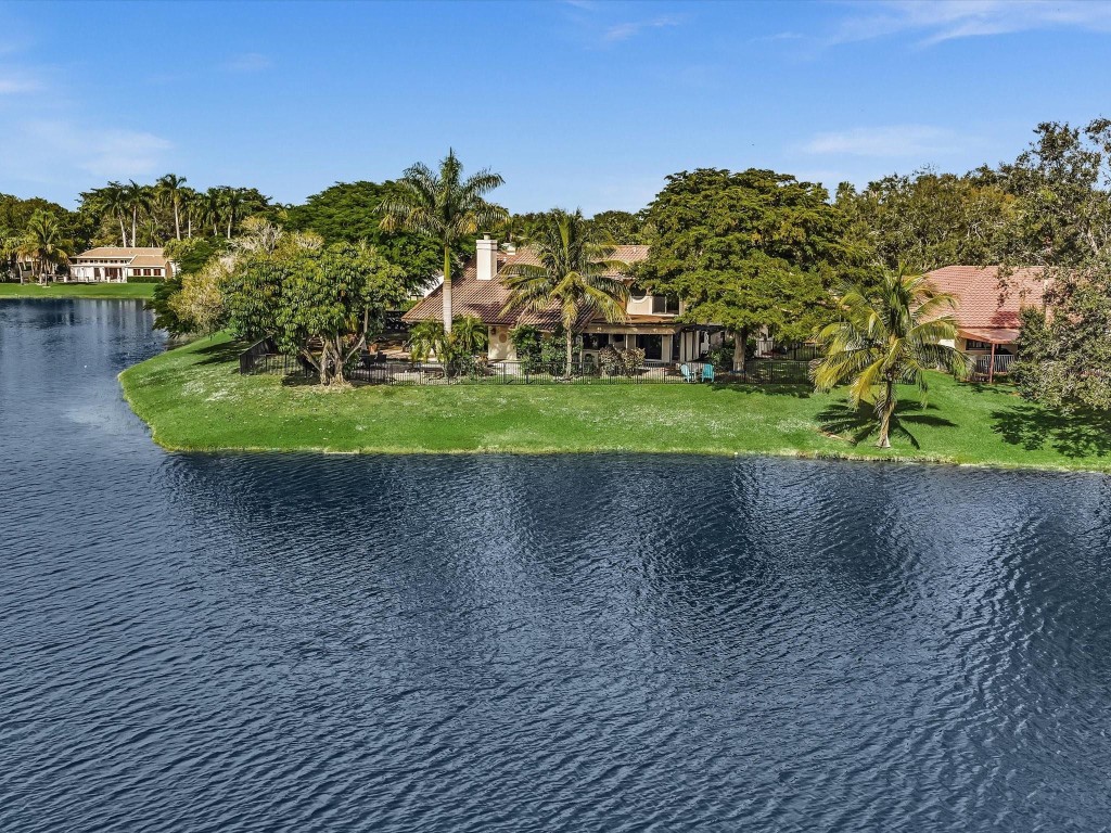 10320 NW 6th St Coral Springs, FL 33071