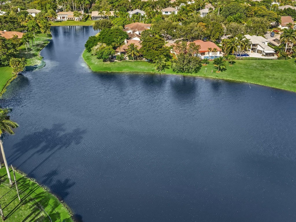 10320 NW 6th St Coral Springs, FL 33071