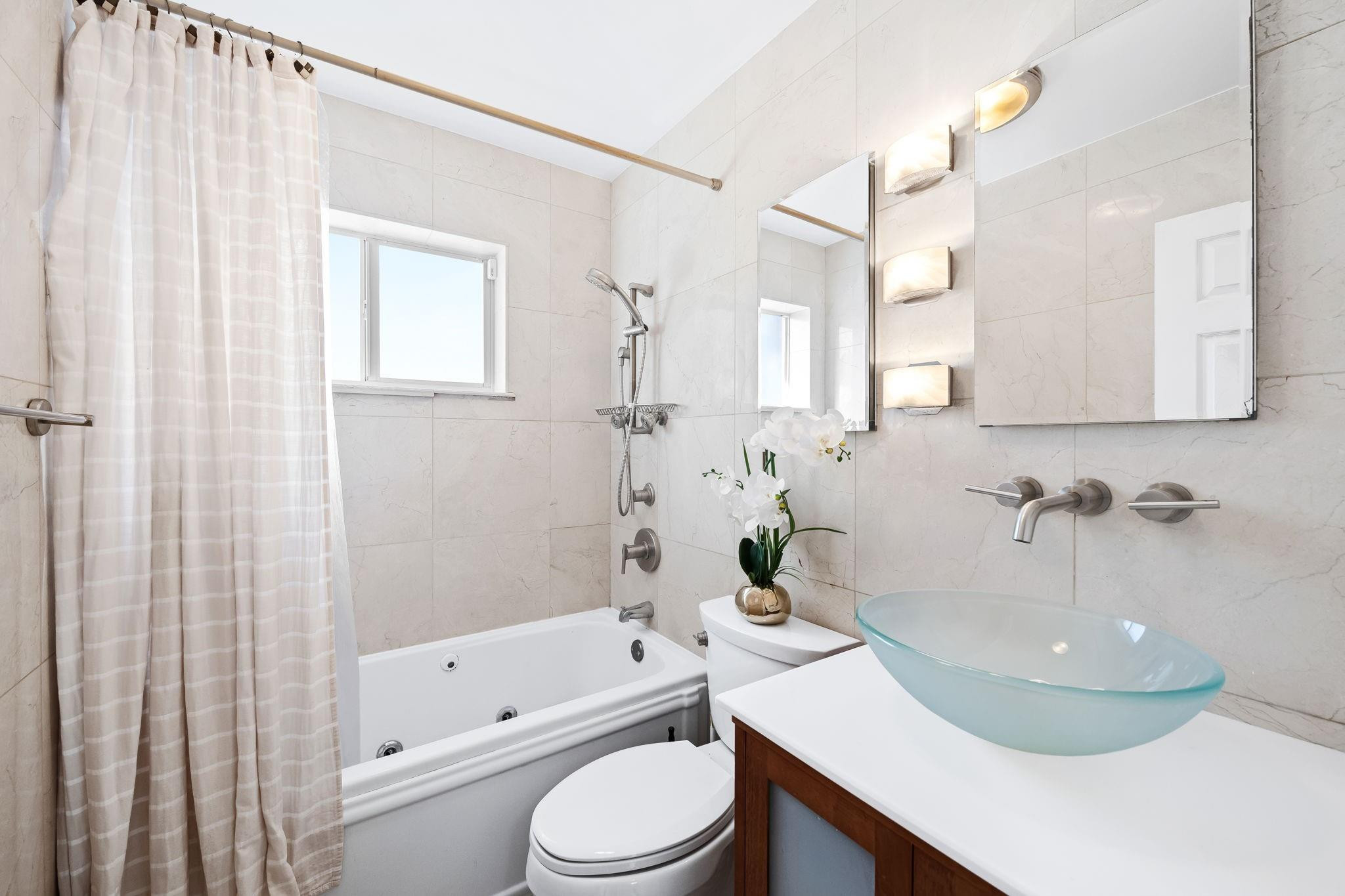 2152 NE 62nd Fort Lauderdale, FL 33308