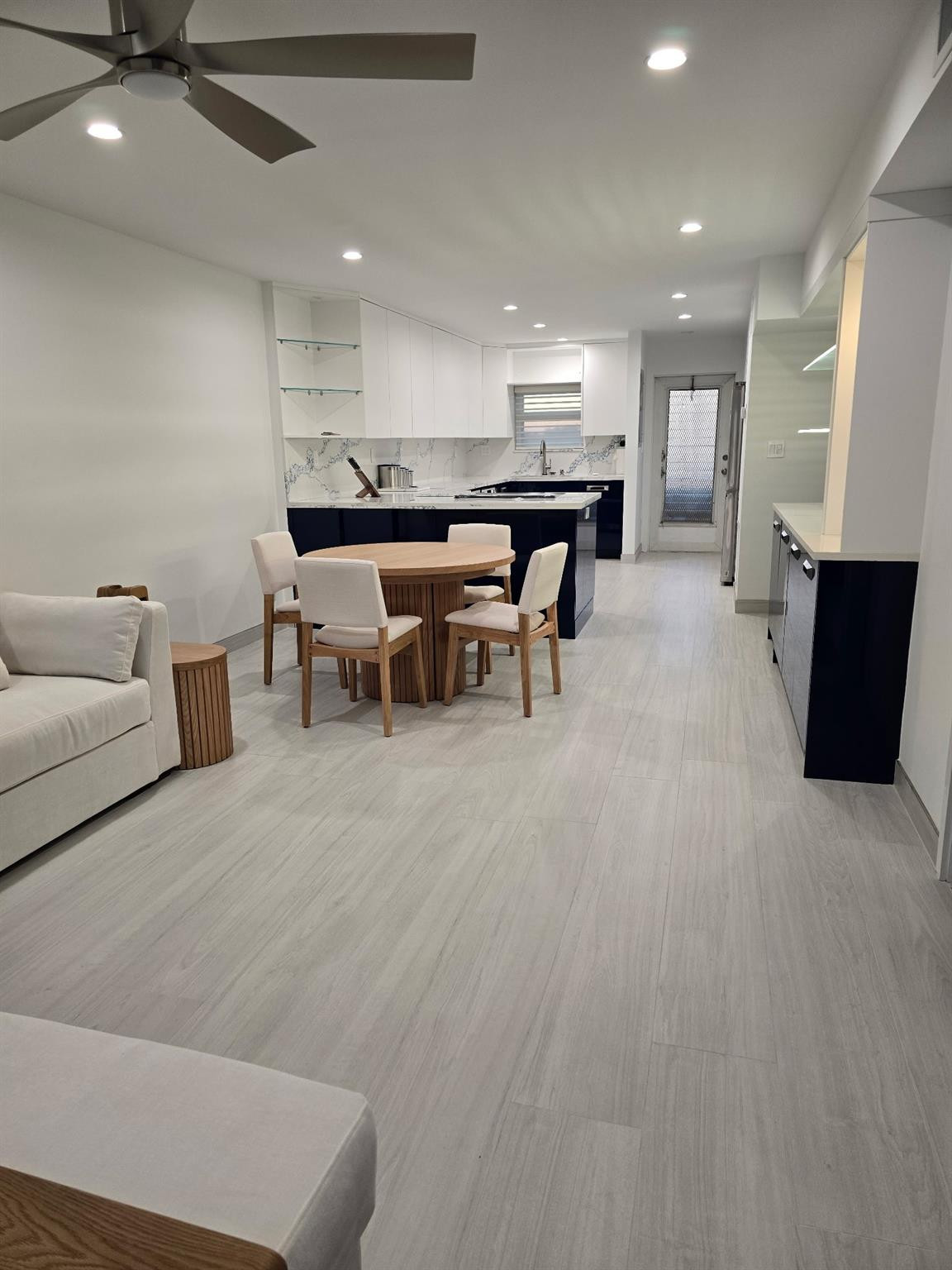 1035 Hillsboro Mile #32 Hillsboro Beach, FL 33062