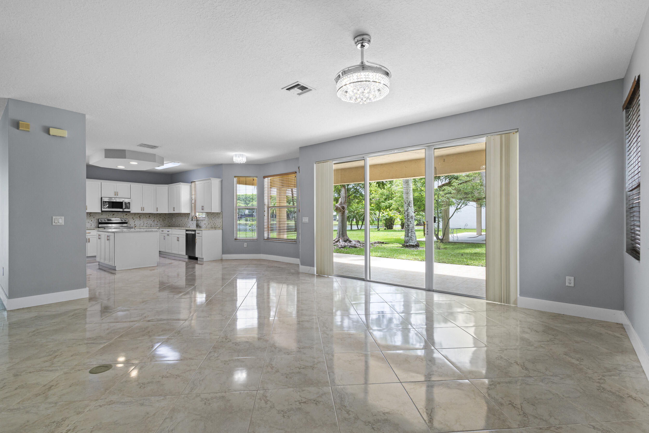 2174 Balsan Way Wellington, FL 33414