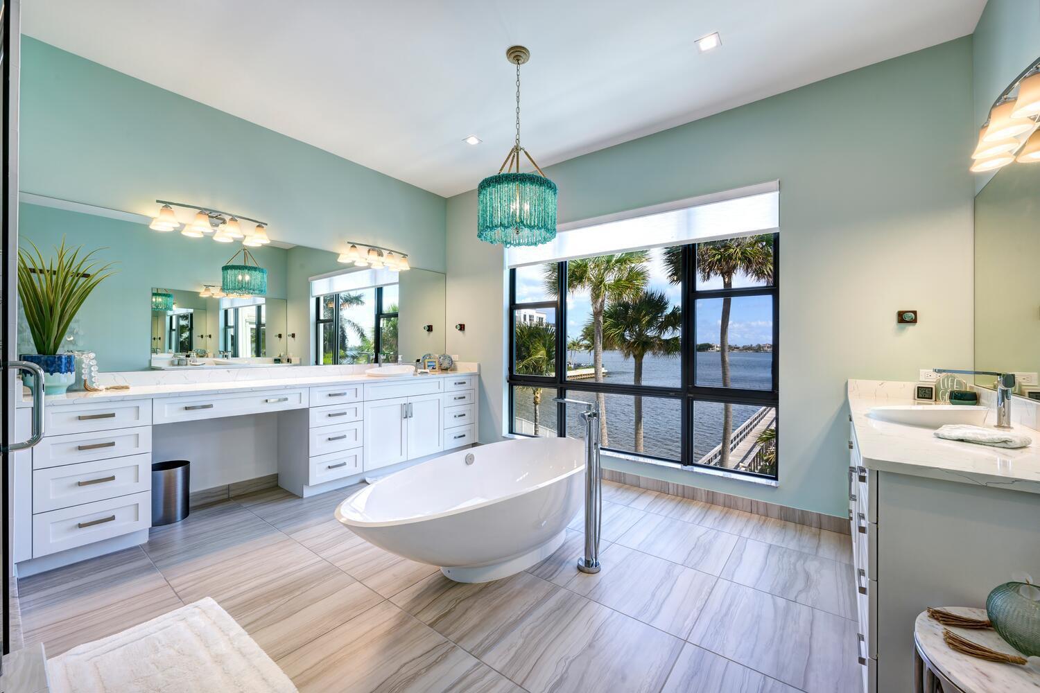 636 Windward Cir Boynton Beach, FL 33435