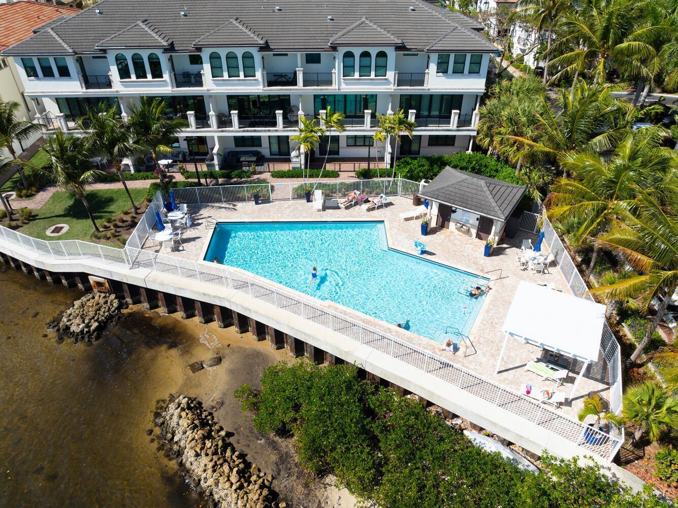 636 Windward Cir Boynton Beach, FL 33435