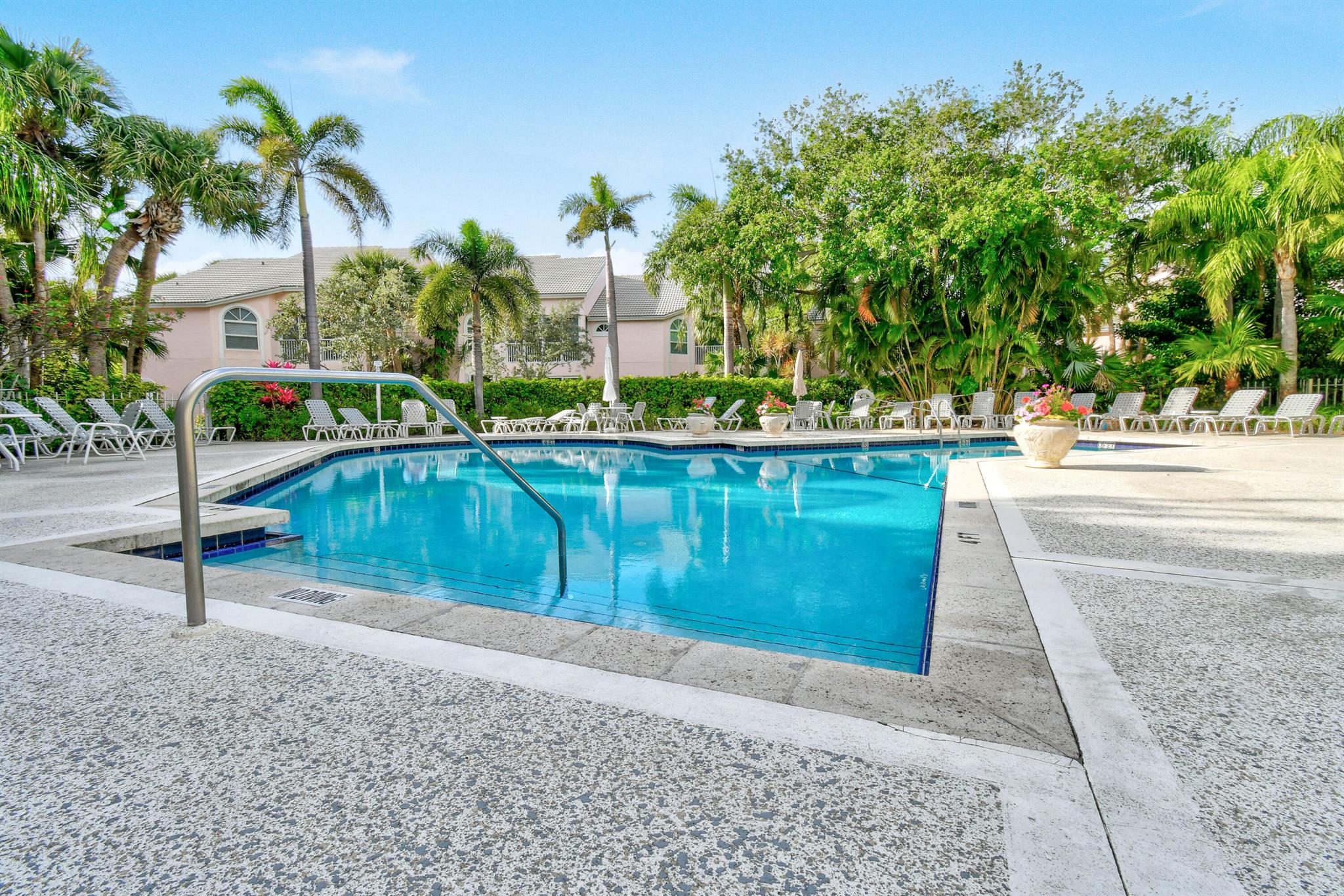 2608 Fairway Dr Jupiter, FL 33477