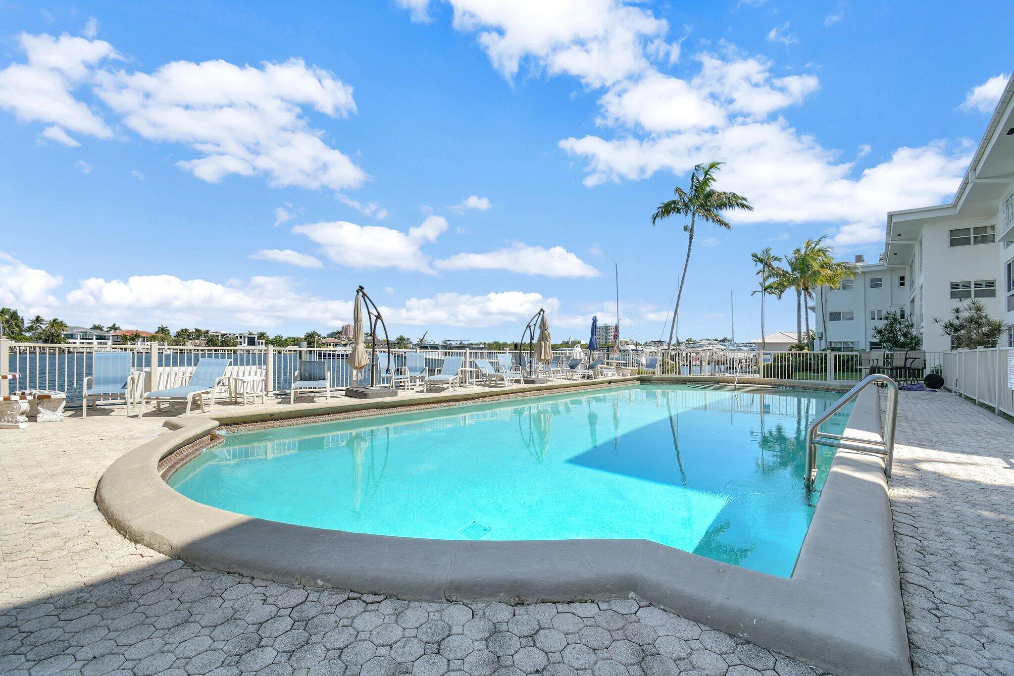 image Sunrise Bay Club Co-op40