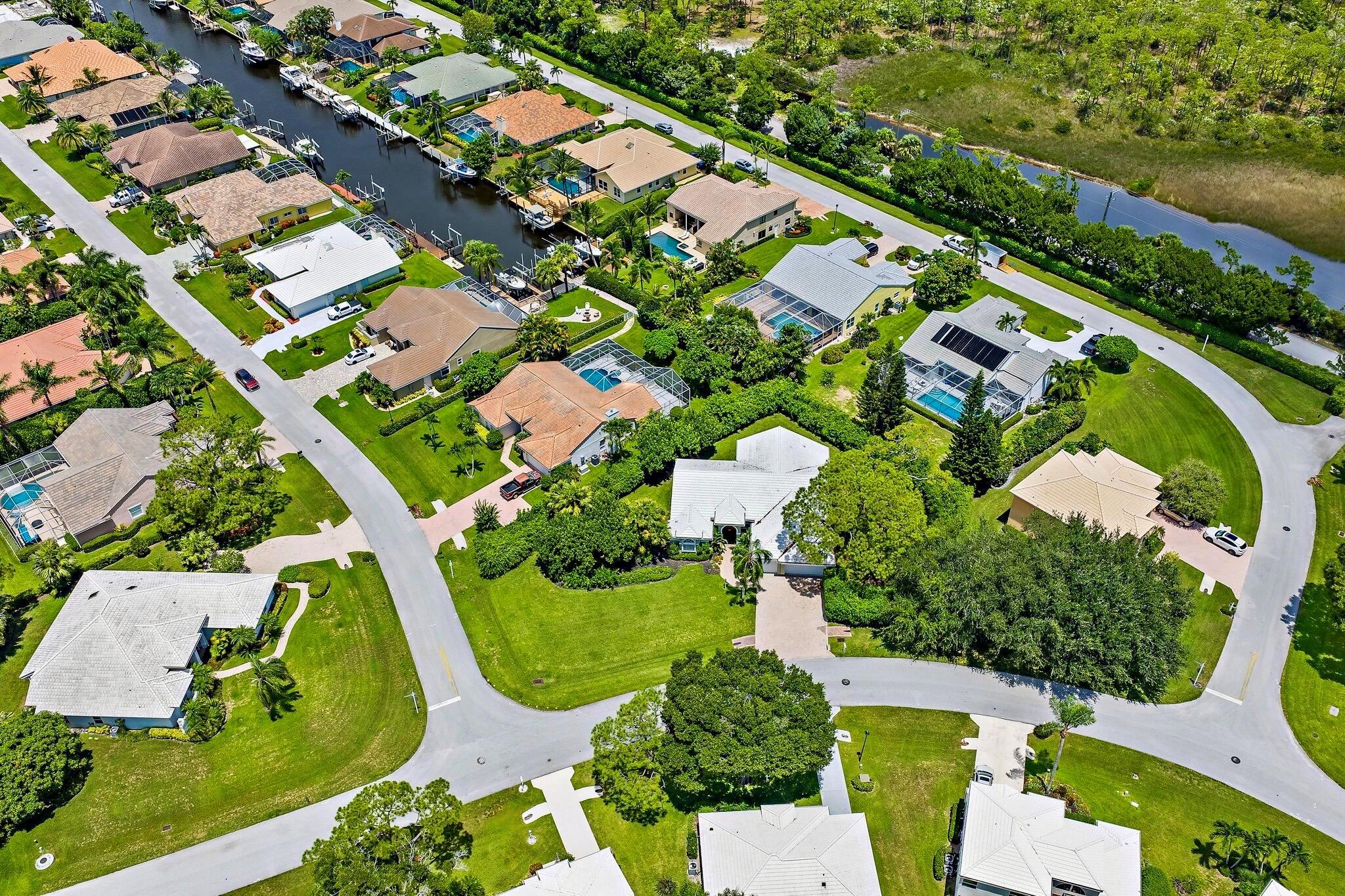 8726 SE Riverfront Ter