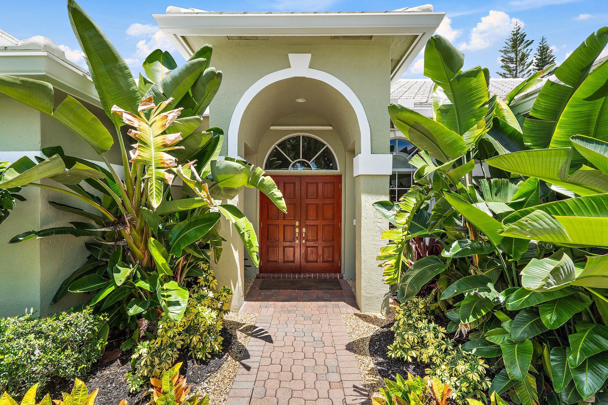 8726 SE Riverfront Ter Jupiter, FL 33469