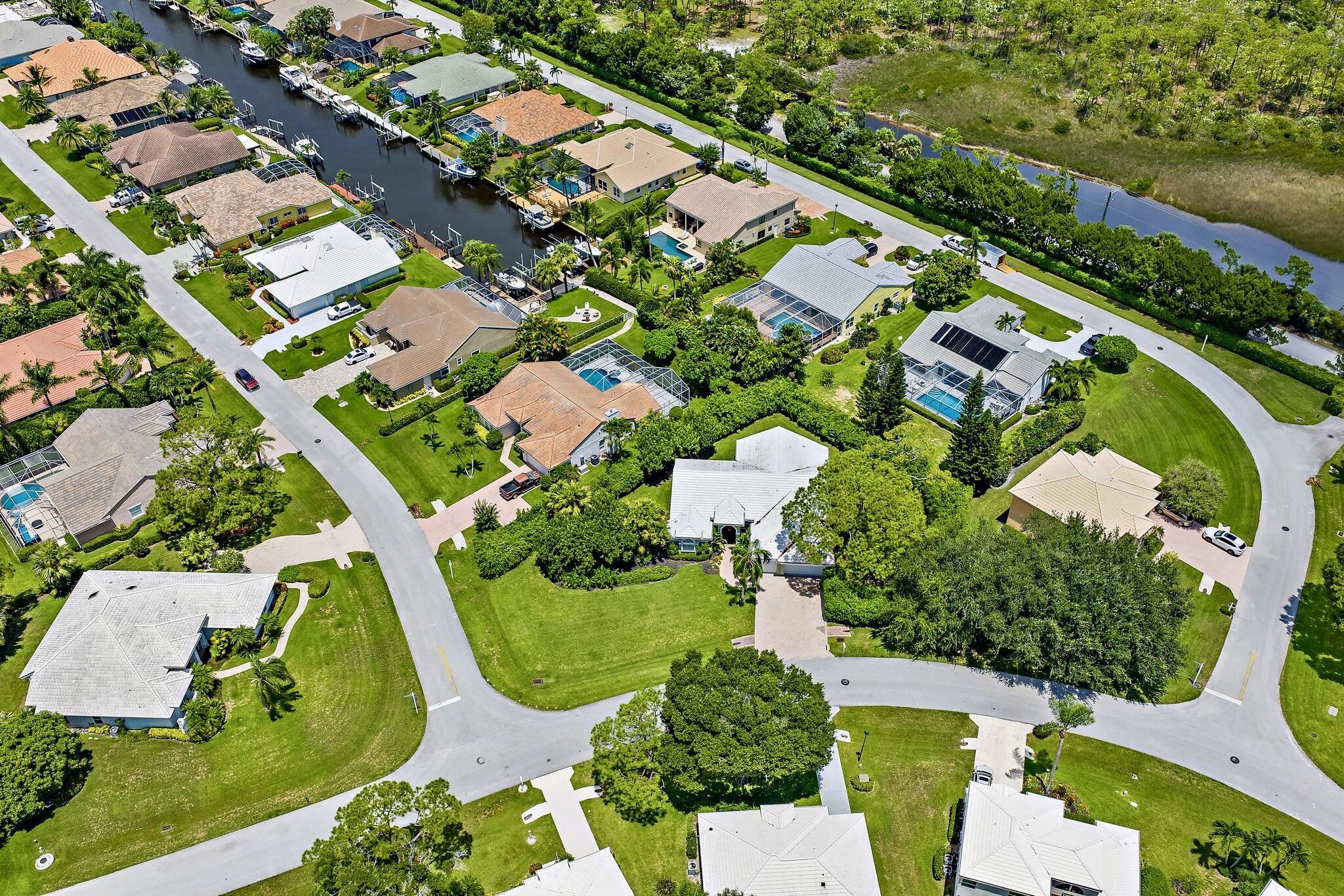 8726 SE Riverfront Ter Jupiter, FL 33469