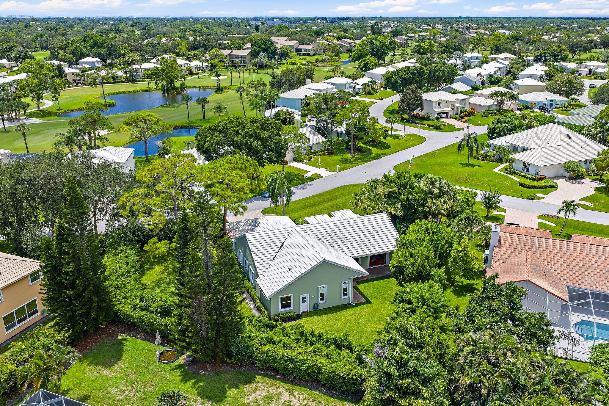 8726 SE Riverfront Ter Jupiter, FL 33469