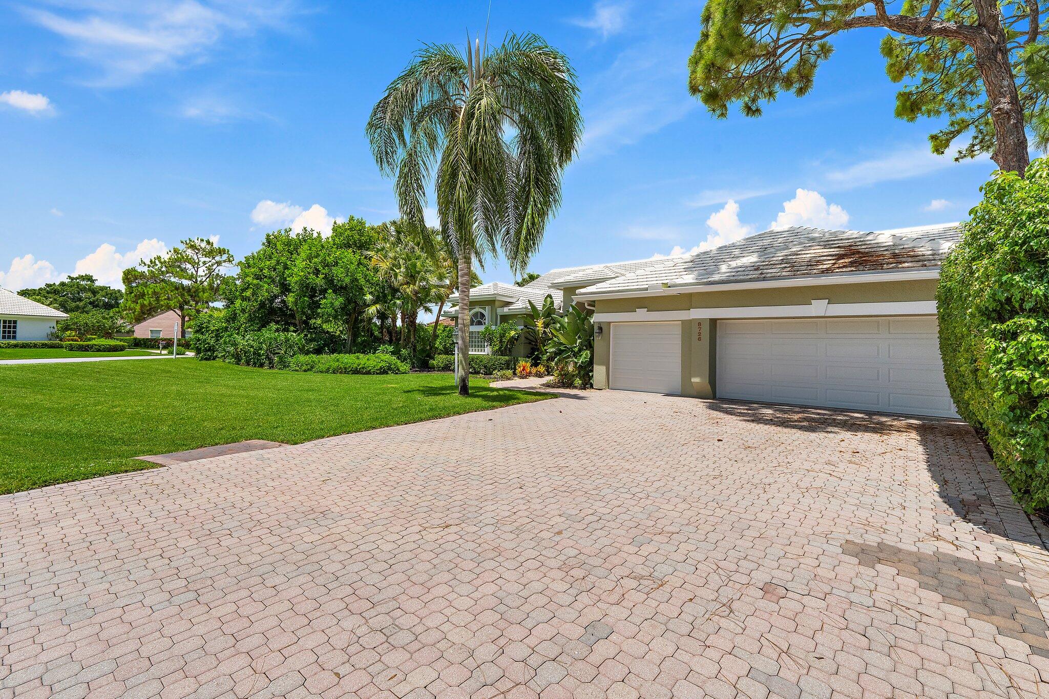 8726 SE Riverfront Ter Jupiter, FL 33469