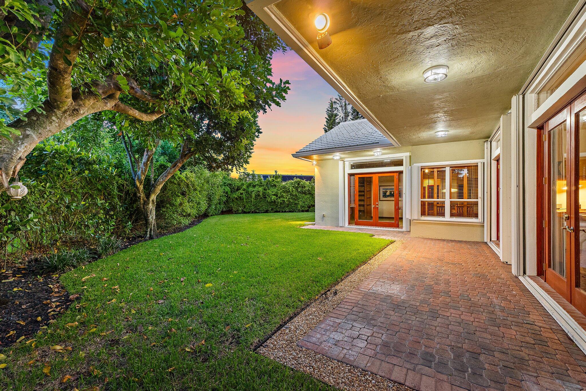 8726 SE Riverfront Ter Jupiter, FL 33469