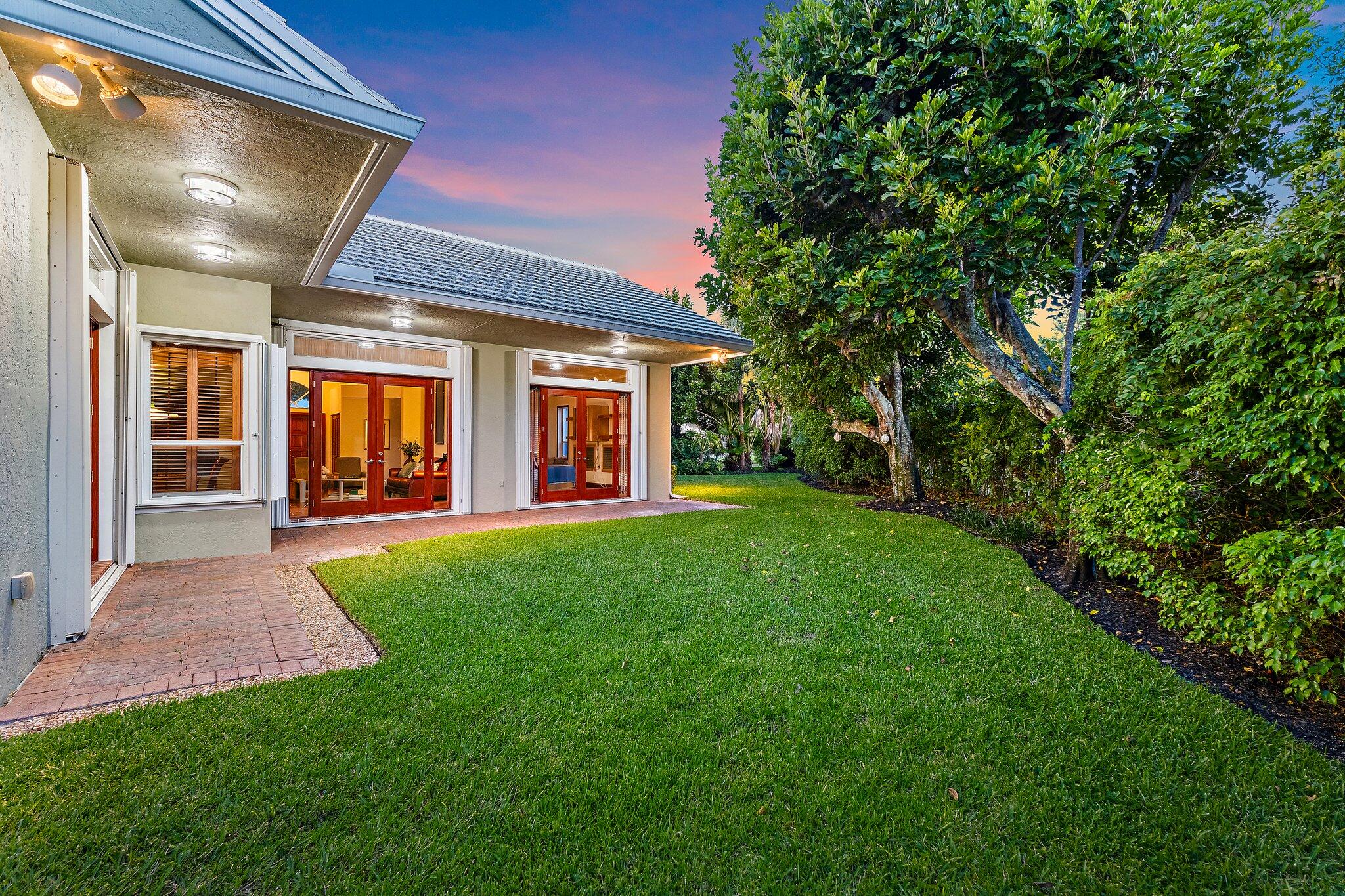 8726 SE Riverfront Ter Jupiter, FL 33469