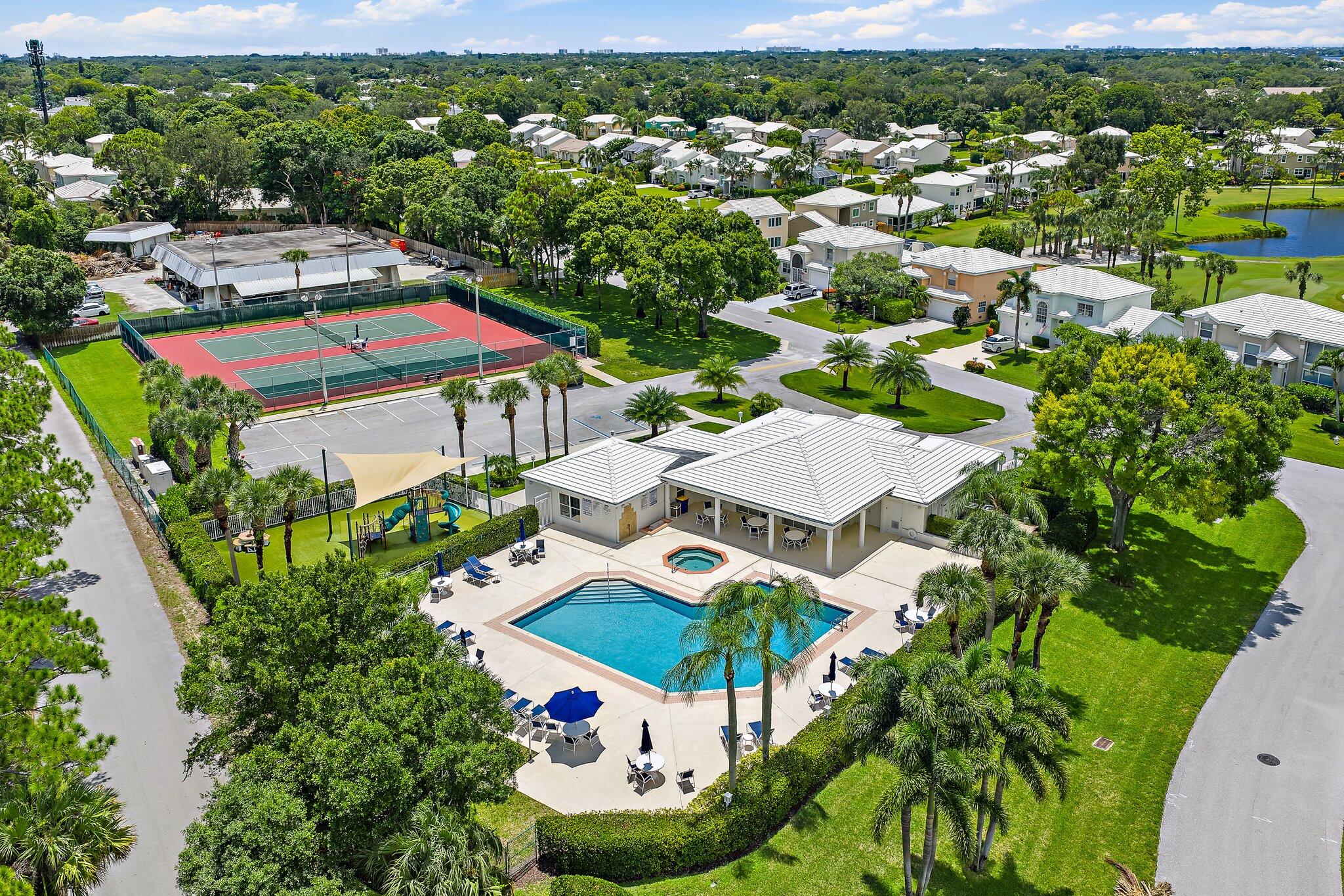 8726 SE Riverfront Ter Jupiter, FL 33469