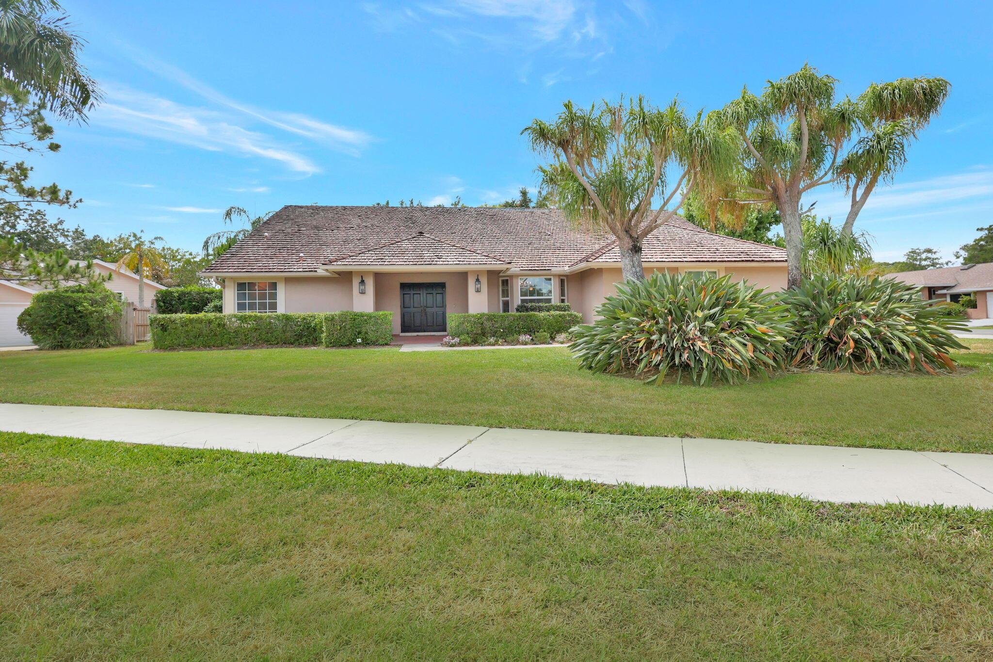 1819 Staimford Cir