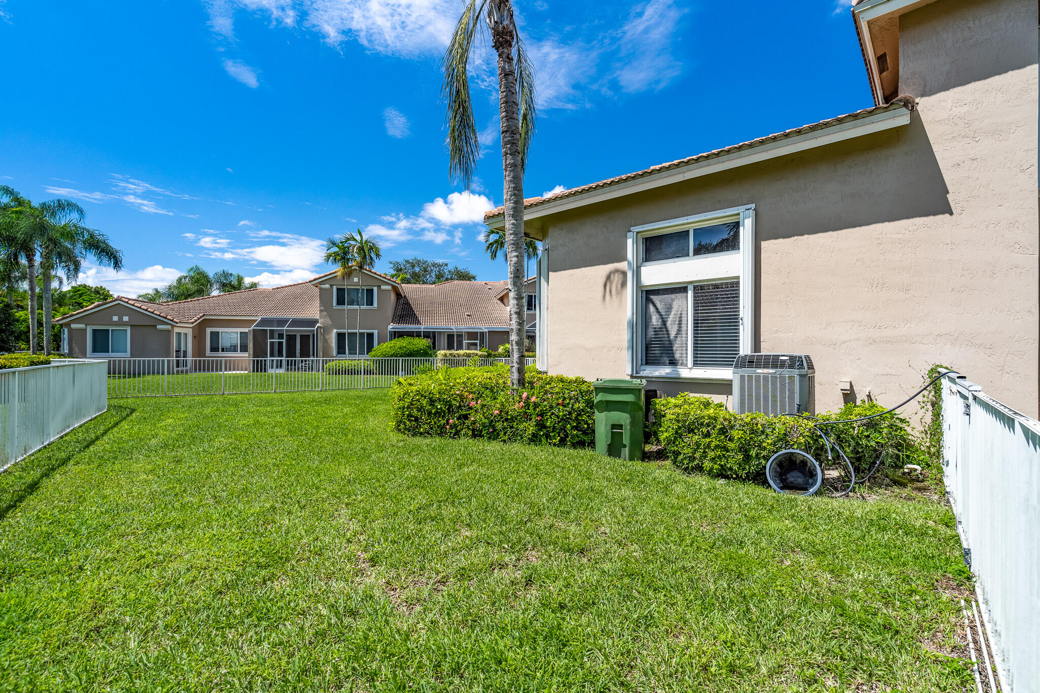 15822 SW 10th Pembroke Pines, FL 33027