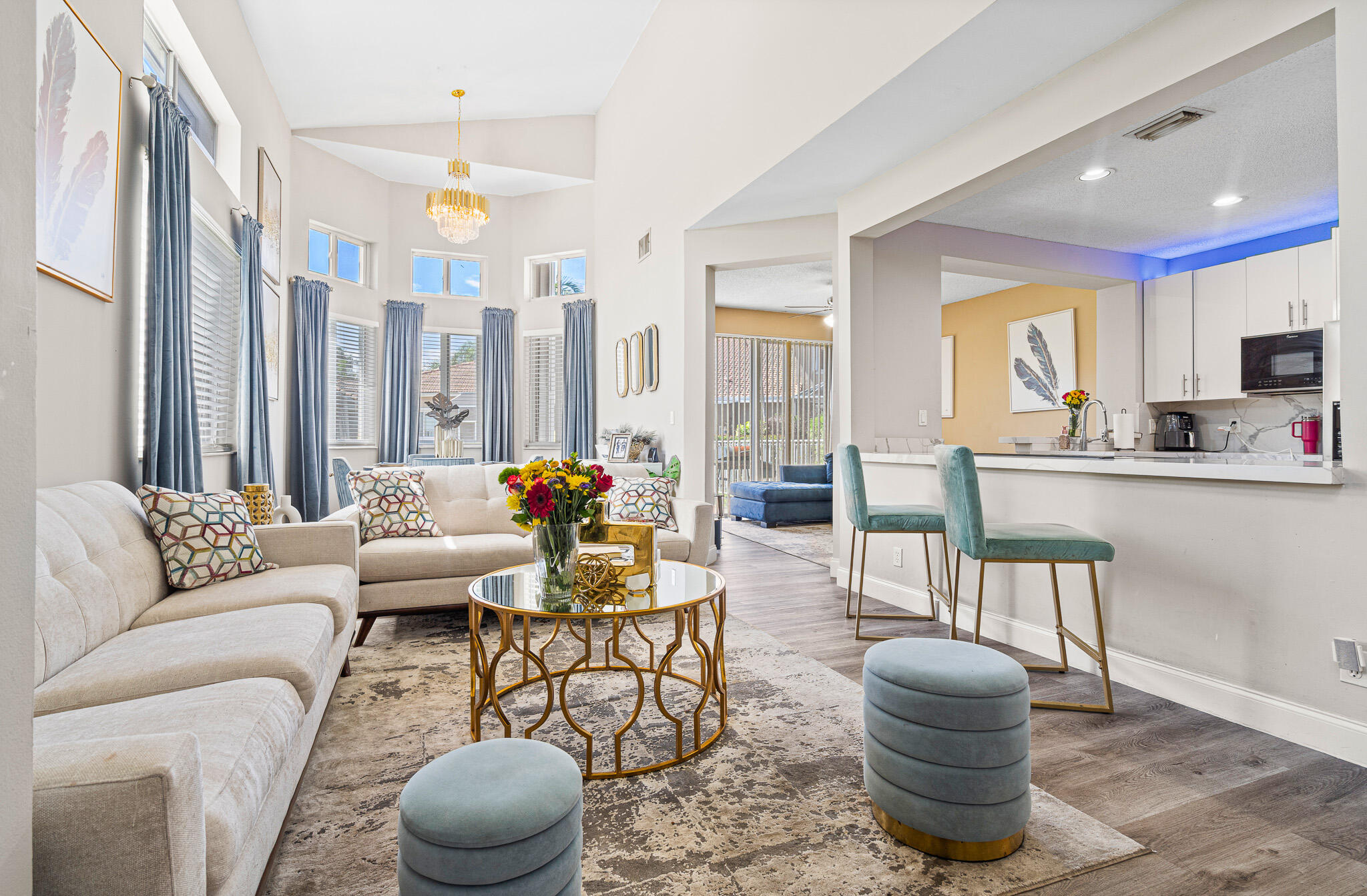 15822 SW 10th Pembroke Pines, FL 33027