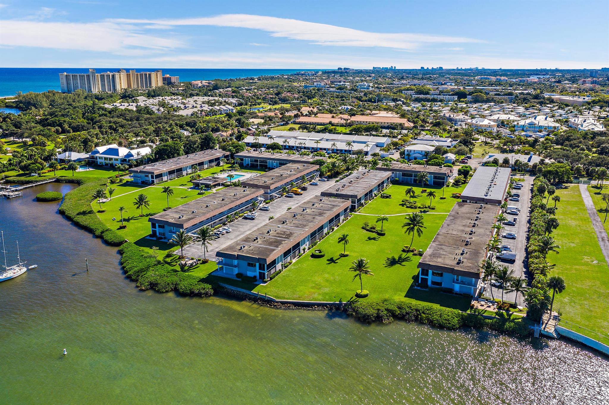 755 Saturn #H 206 Jupiter, FL 33477