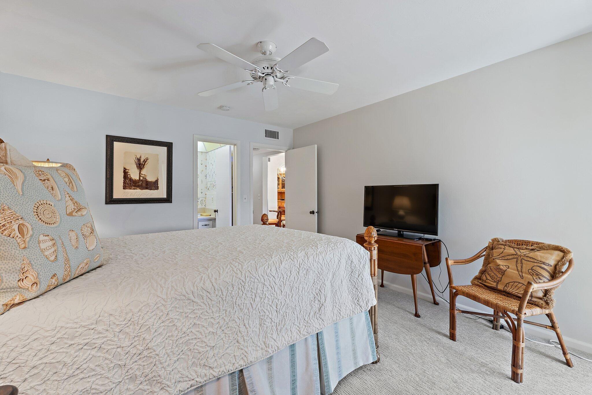 755 Saturn #H 206 Jupiter, FL 33477