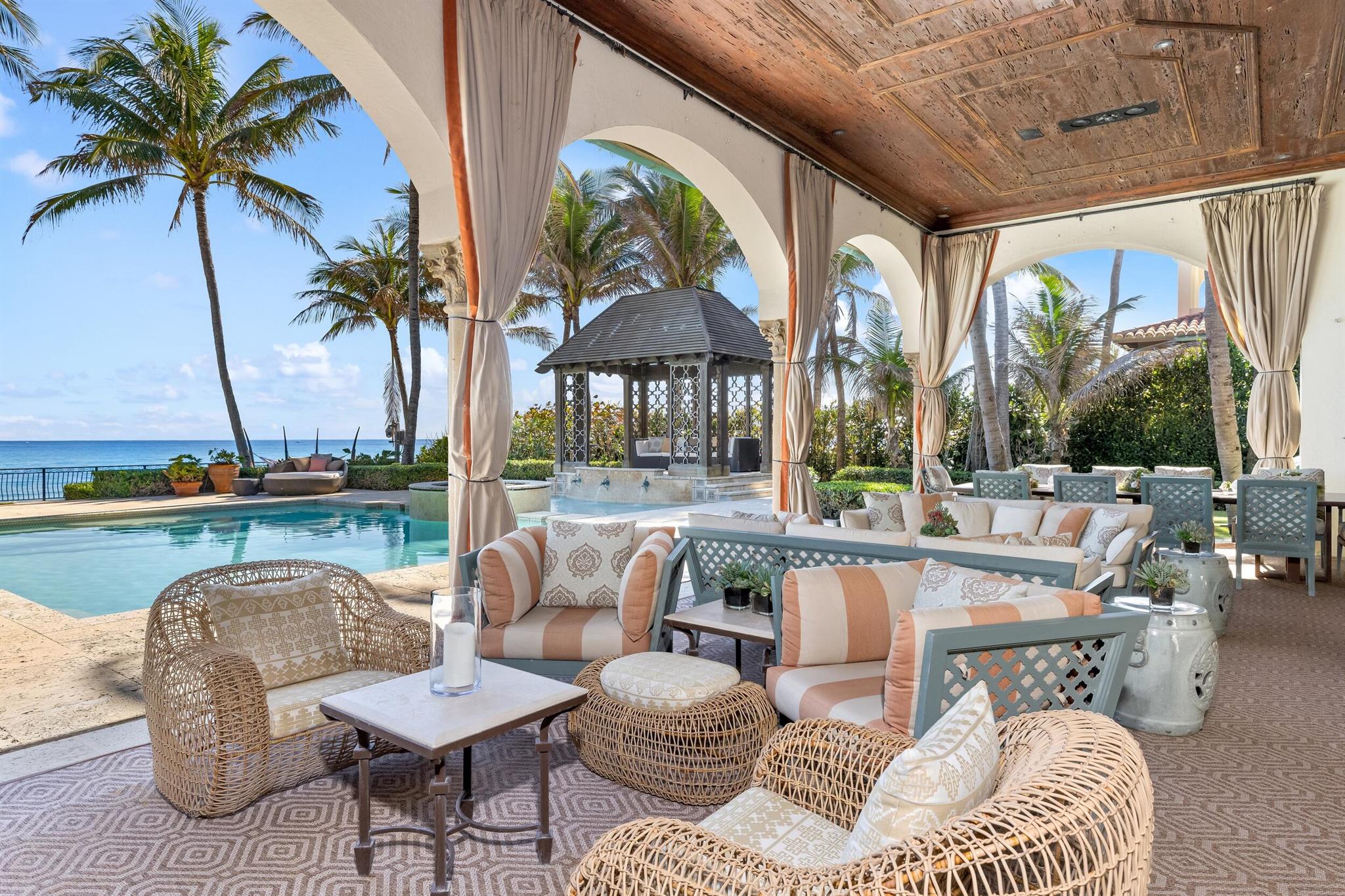 820 S Ocean Blvd Manalapan, FL 33462 820 S Ocean Blvd Manalapan, FL 33462