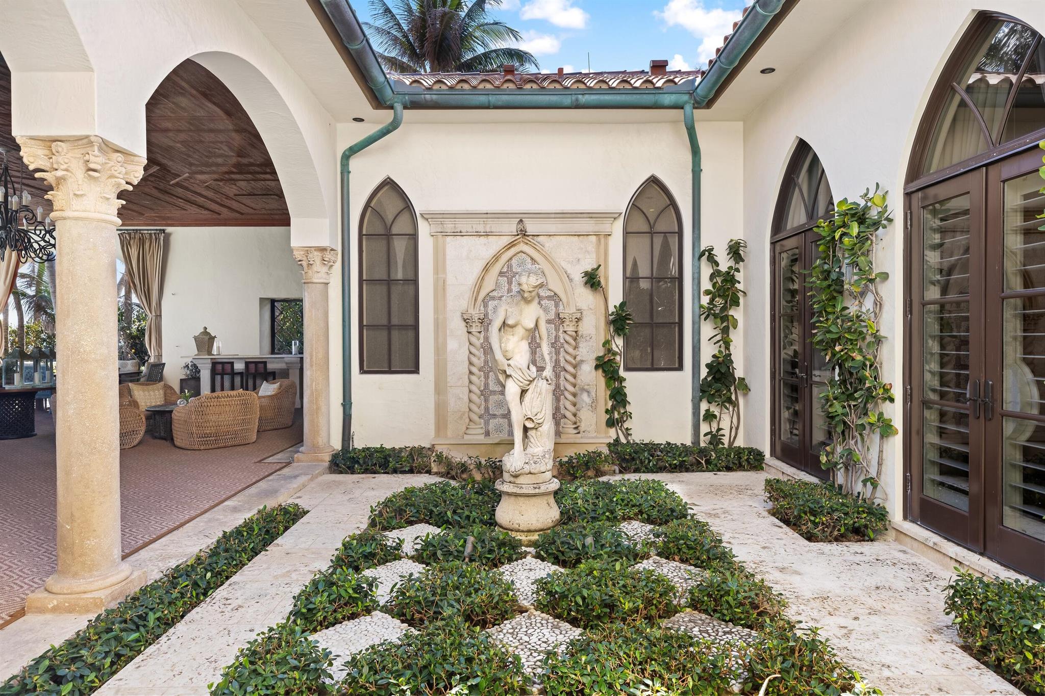 820 S Ocean Blvd Manalapan, FL 33462 820 S Ocean Blvd Manalapan, FL 33462