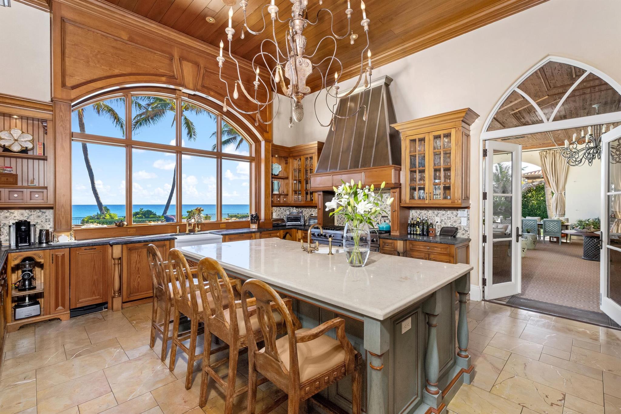 820 S Ocean Blvd Manalapan, FL 33462 820 S Ocean Blvd Manalapan, FL 33462