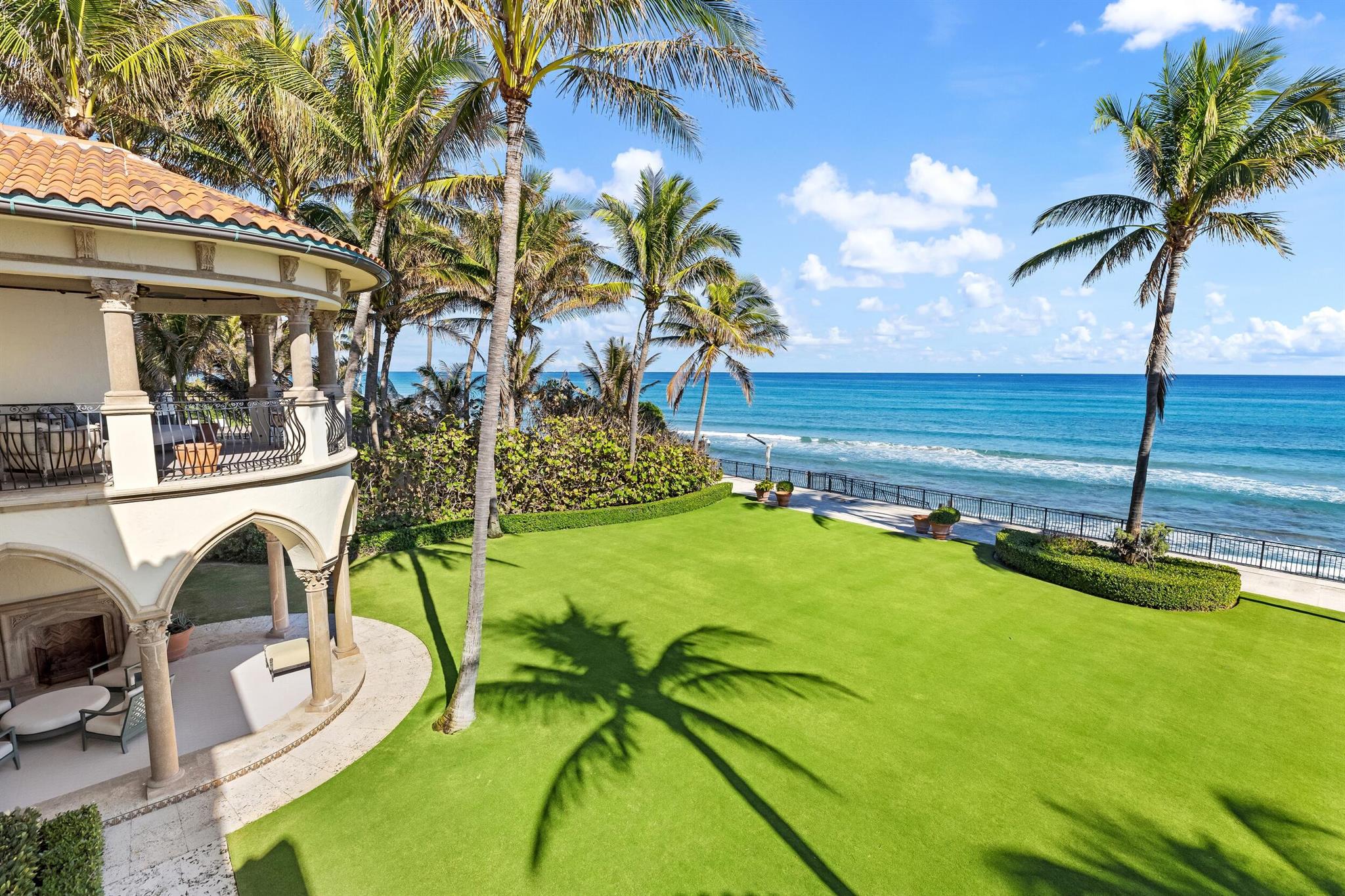 820 S Ocean Blvd Manalapan, FL 33462 820 S Ocean Blvd Manalapan, FL 33462