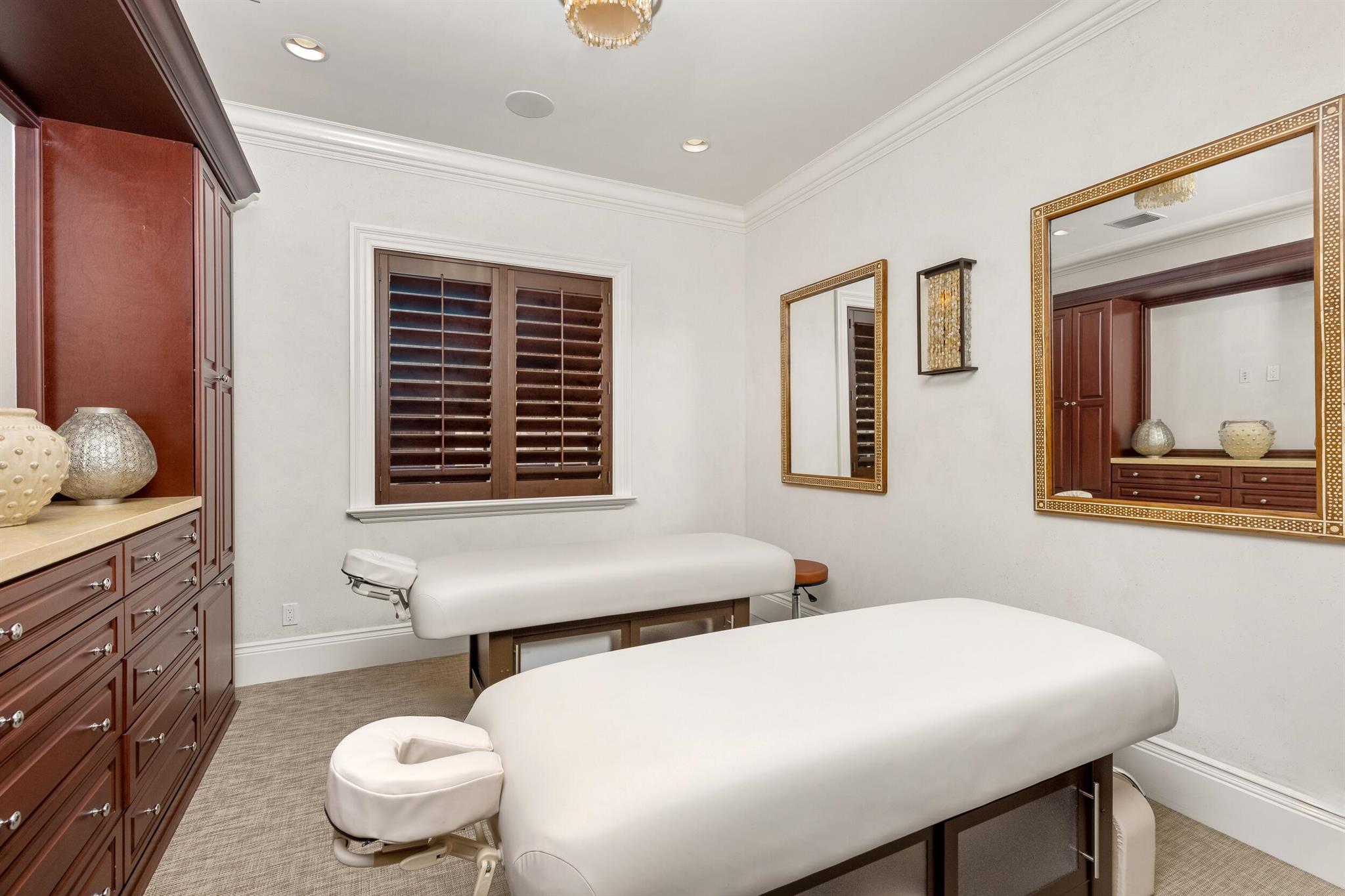820 S Ocean Blvd Manalapan, FL 33462 820 S Ocean Blvd Manalapan, FL 33462