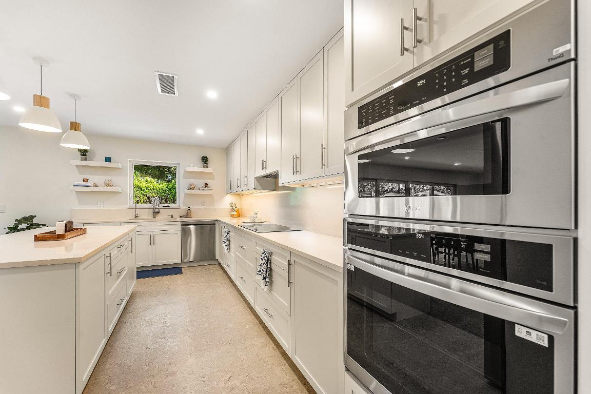 1070 Marble Boca Raton, FL 33432