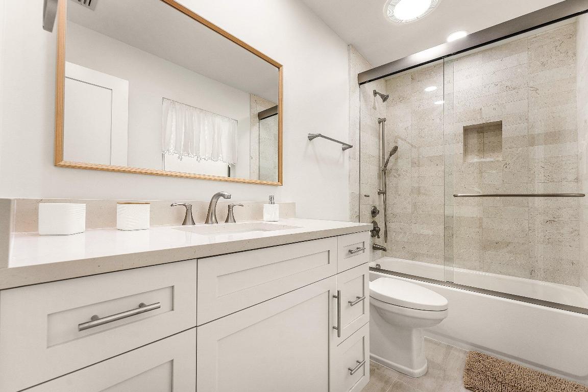 1070 Marble Boca Raton, FL 33432