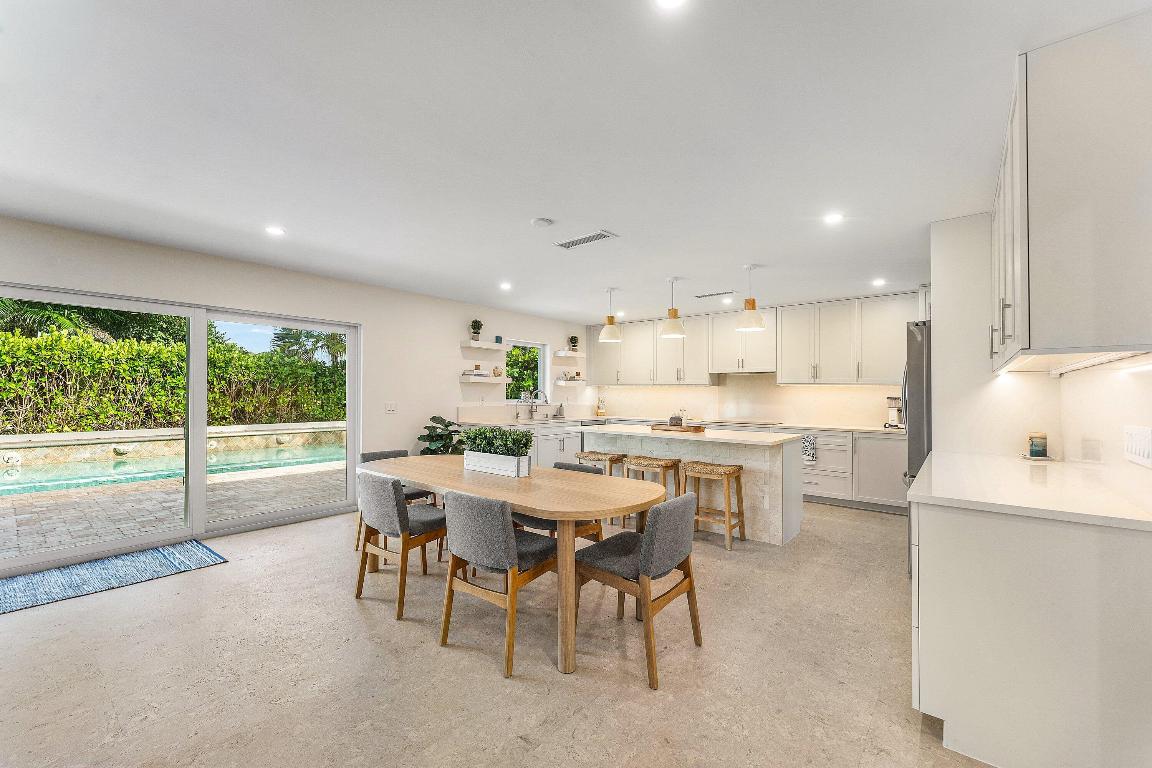 1070 Marble Boca Raton, FL 33432