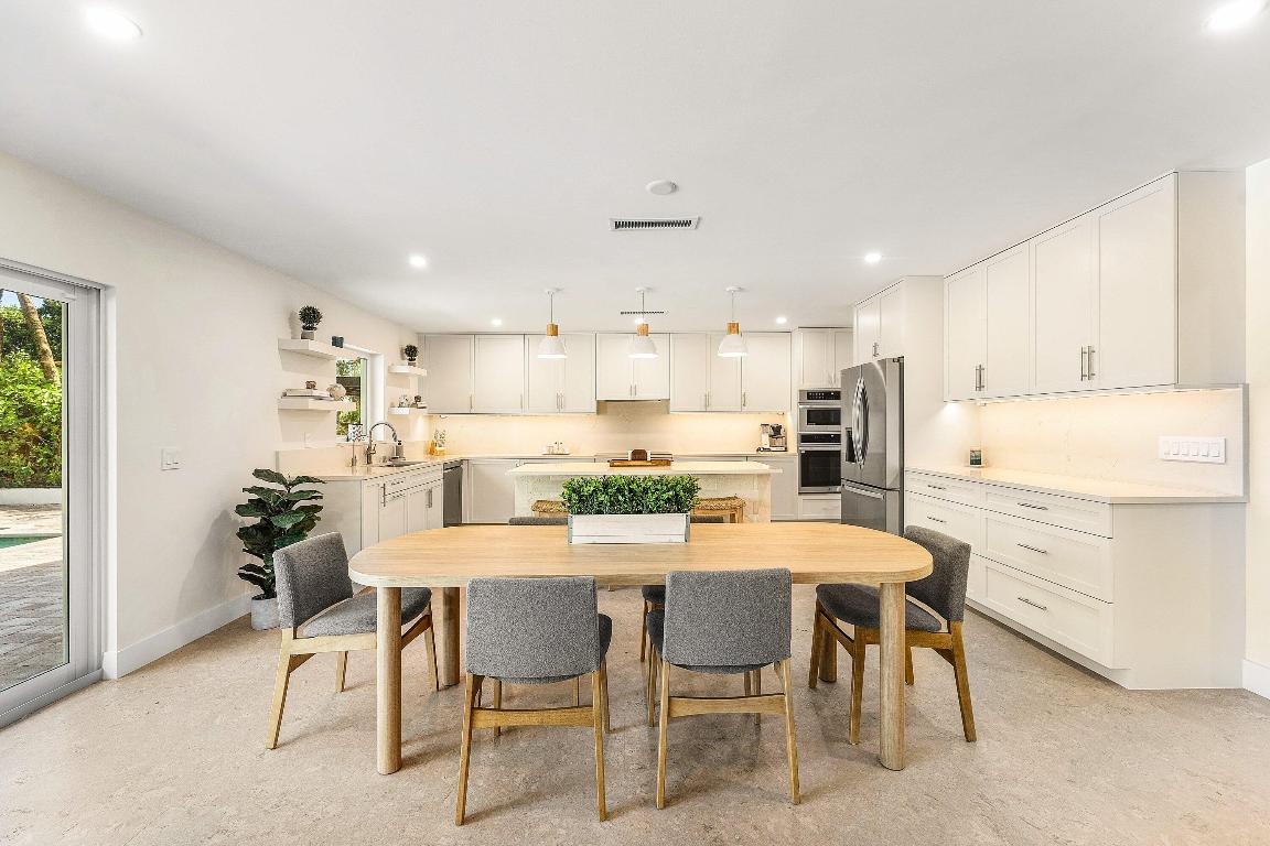 1070 Marble Boca Raton, FL 33432