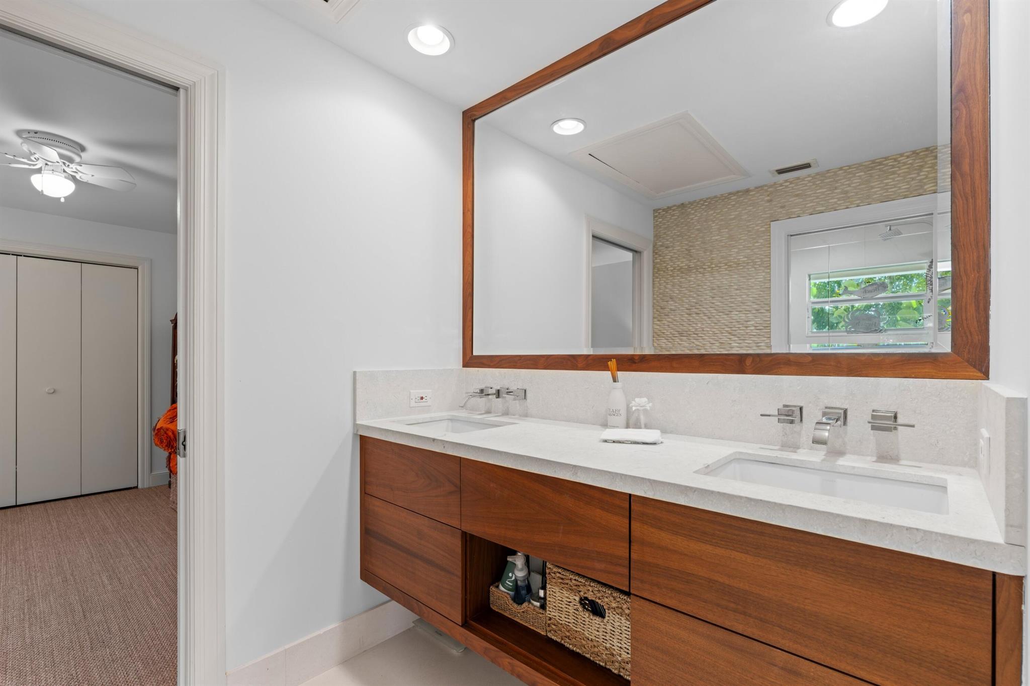 5540 Osprey Dr Ocean Ridge, FL 33435