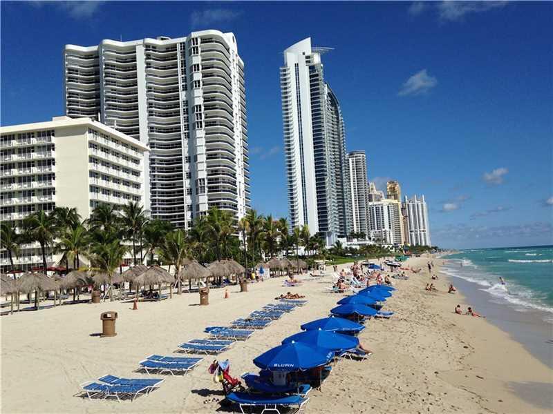 image La Perla Condo16