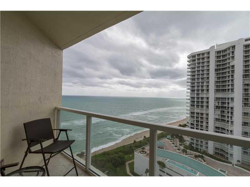image La Perla Condo23
