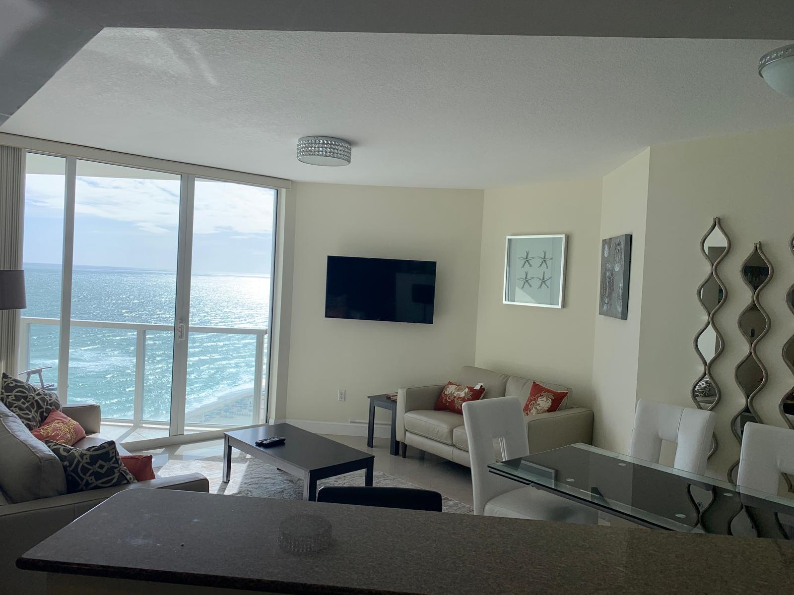 image La Perla Condo33