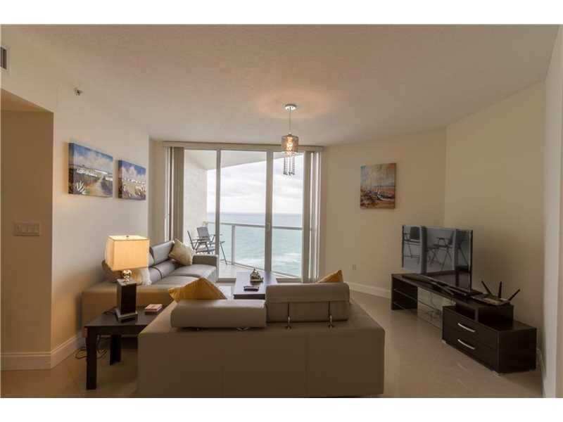 image La Perla Condo38