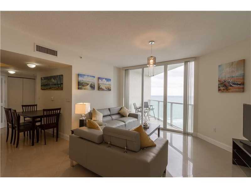 image La Perla Condo39