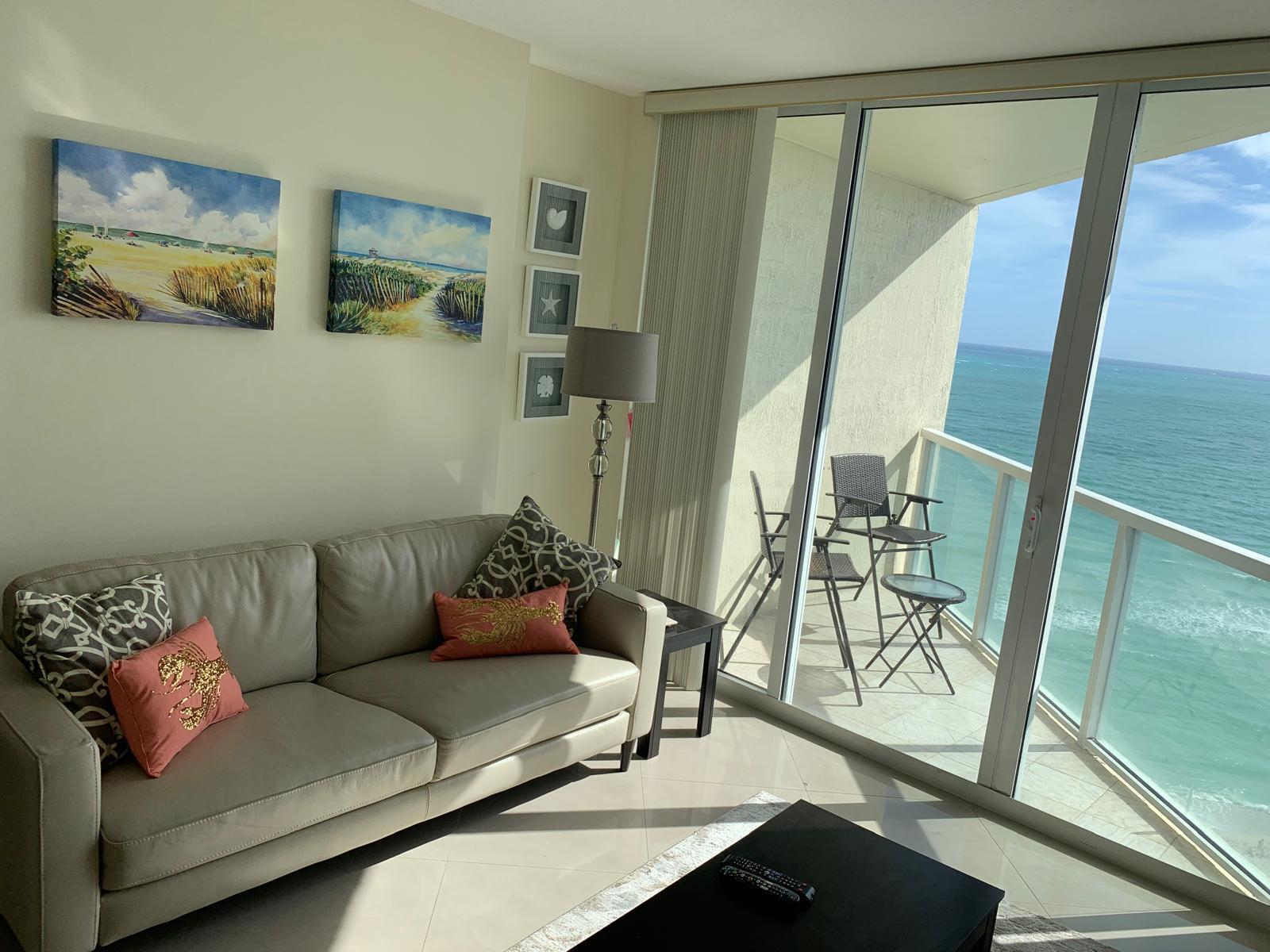 image La Perla Condo41