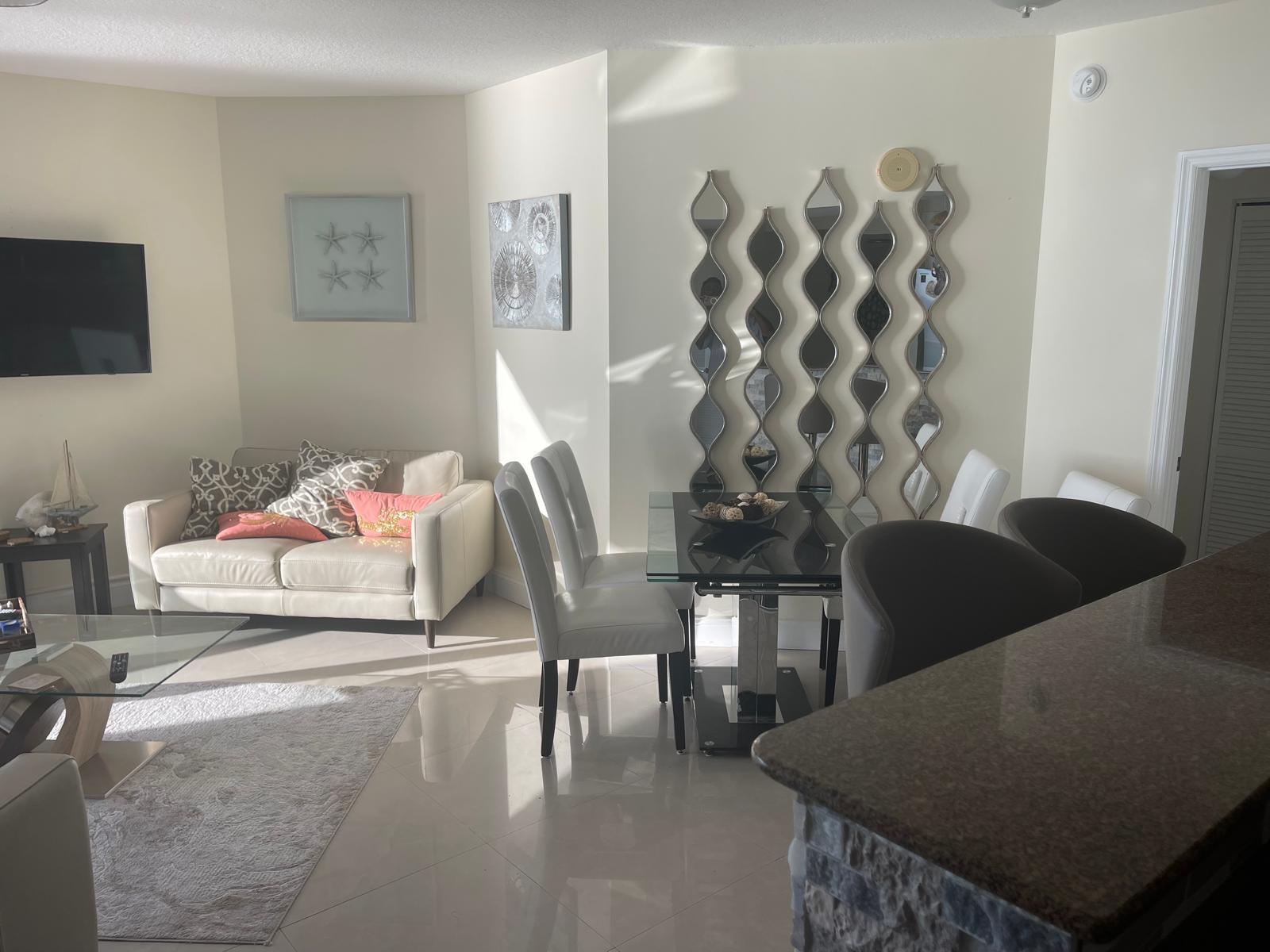 image La Perla Condo42